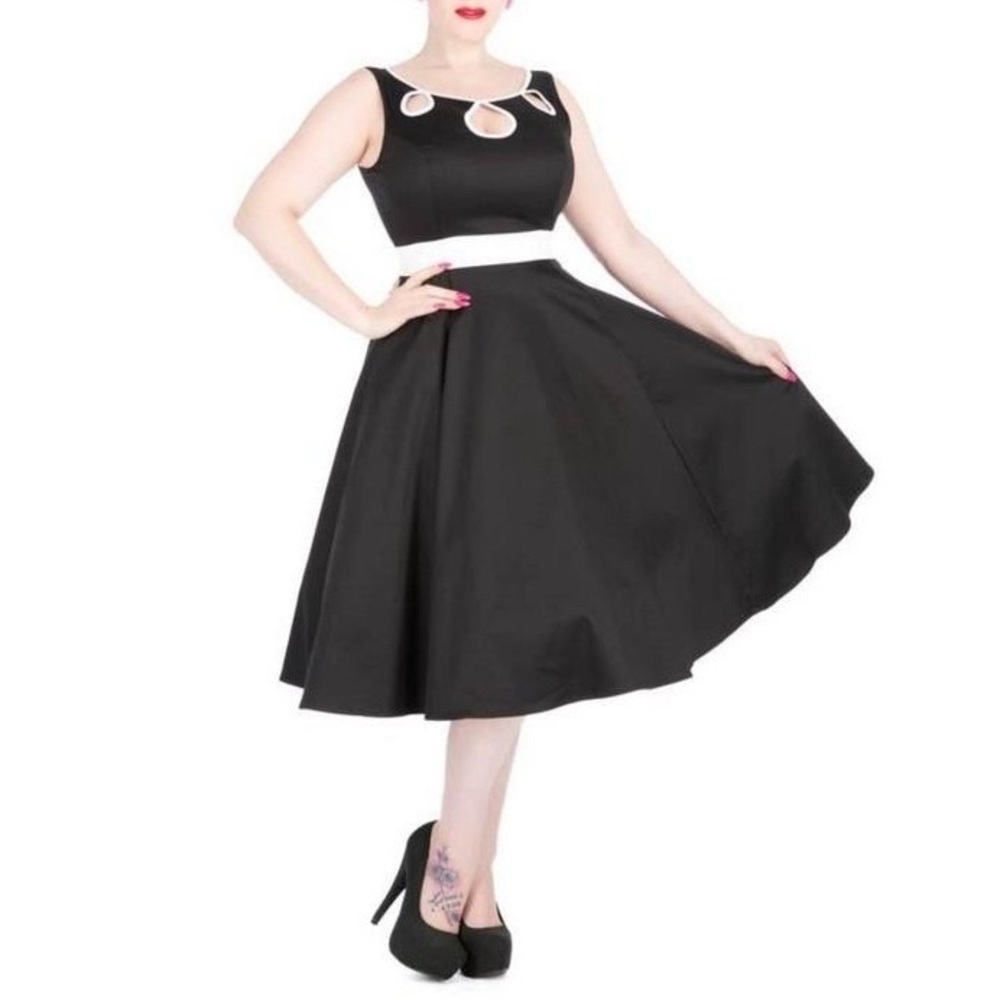 Black Hearts & London Keyhole dress